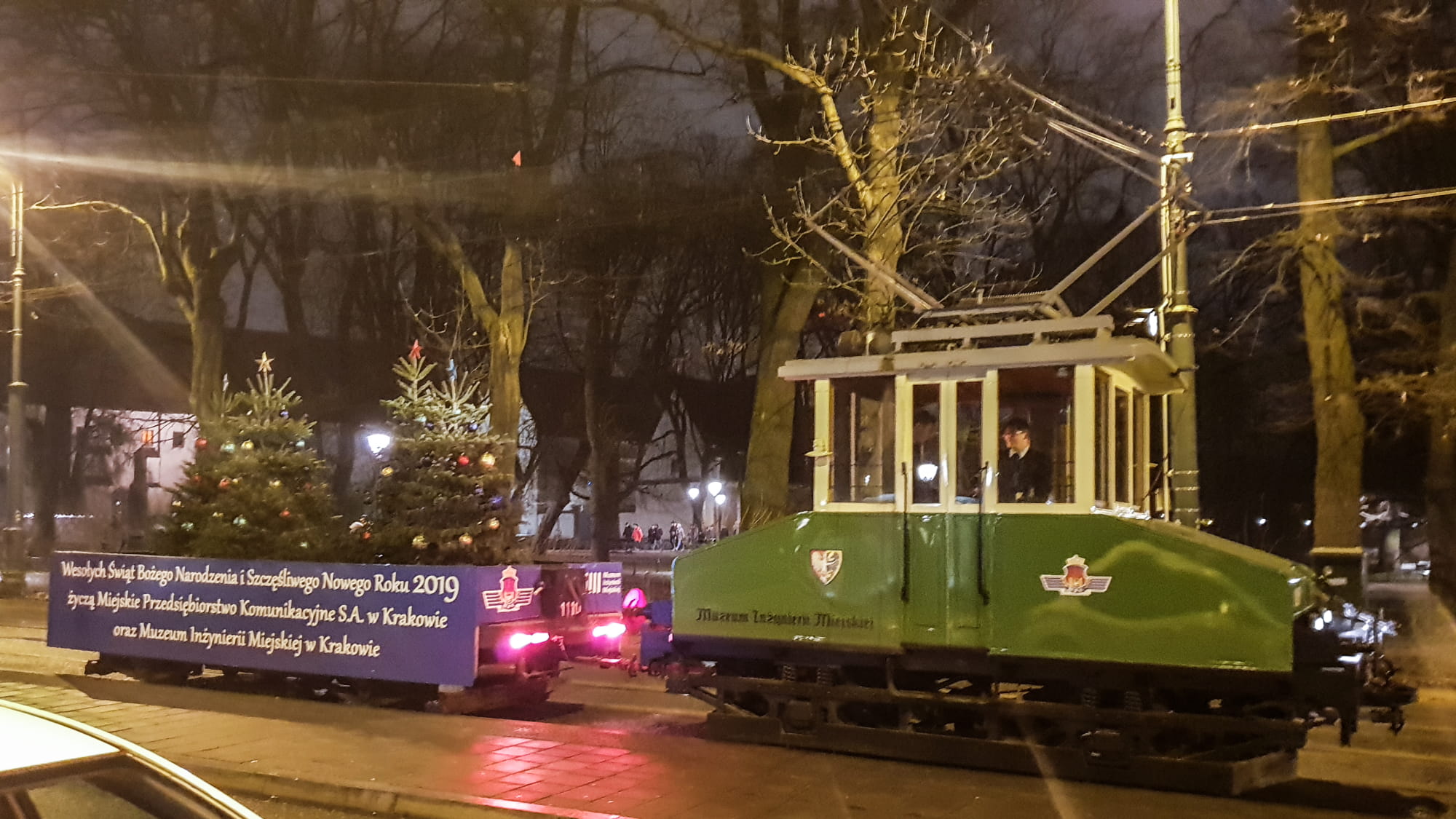 новогодний трамвайчик в Кракове