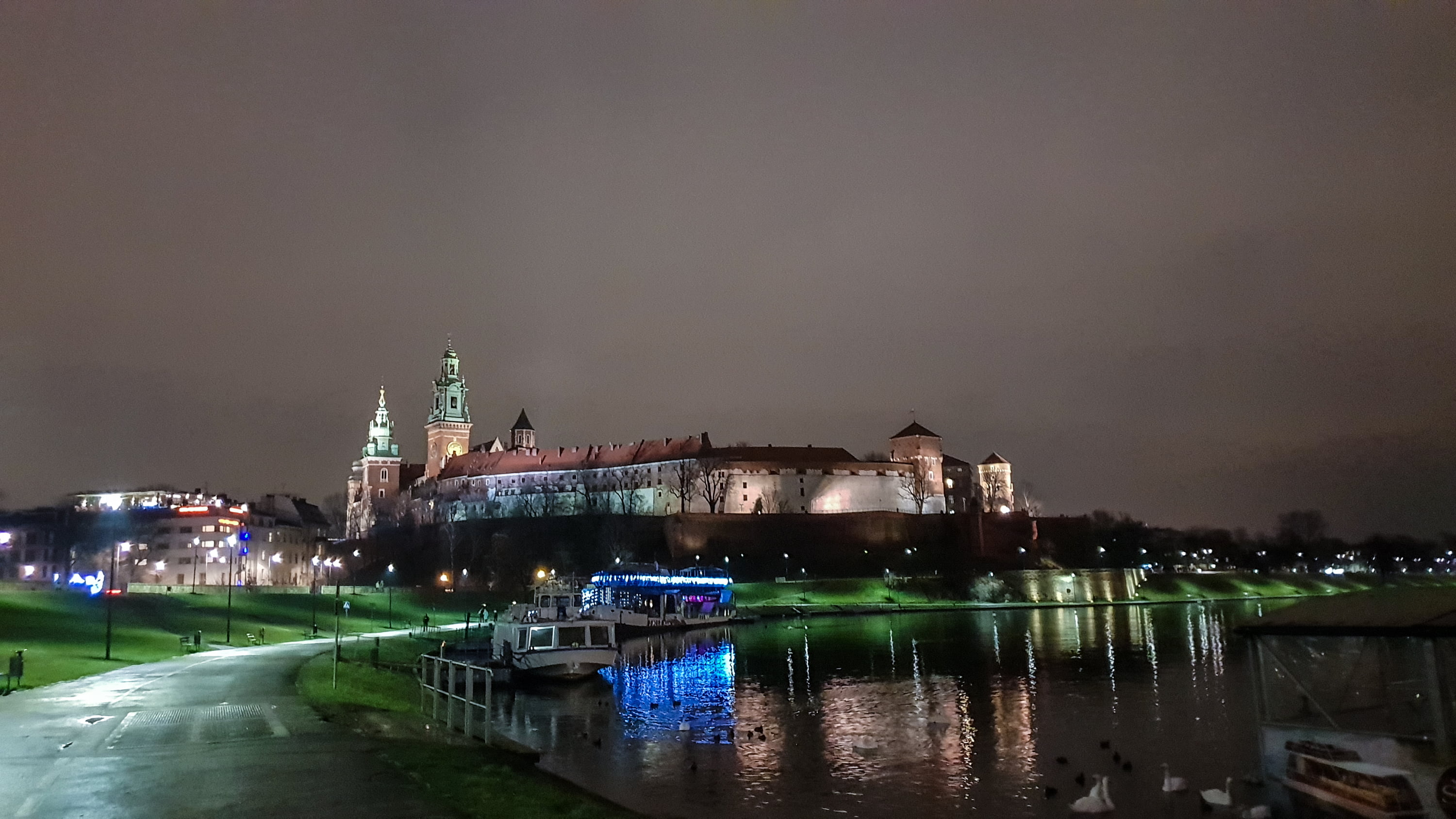 Вавельский замок ночью